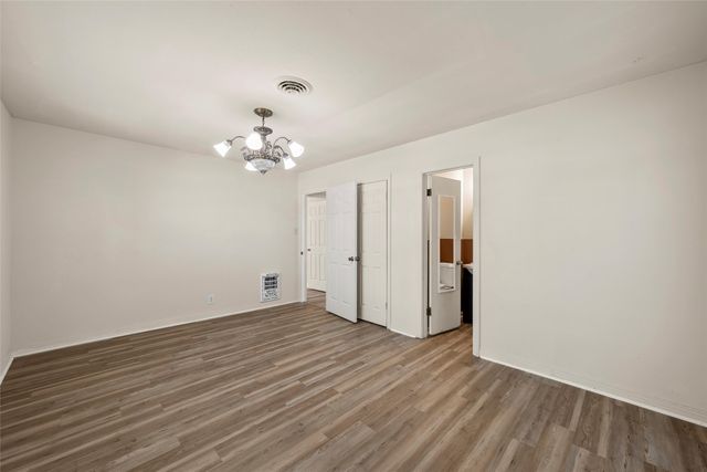 303 East Avenue, Moody, TX 76557