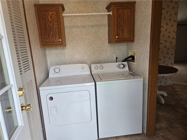 703 Dauphin Dr, Cranberry Twp, PA 16066