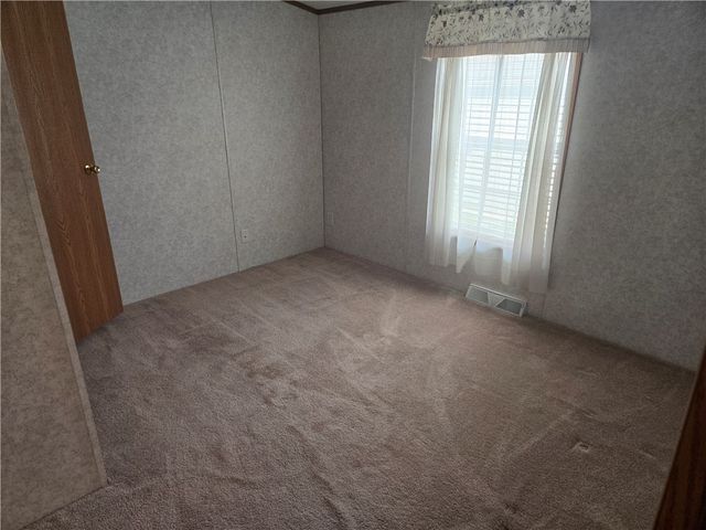703 Dauphin Dr, Cranberry Twp, PA 16066