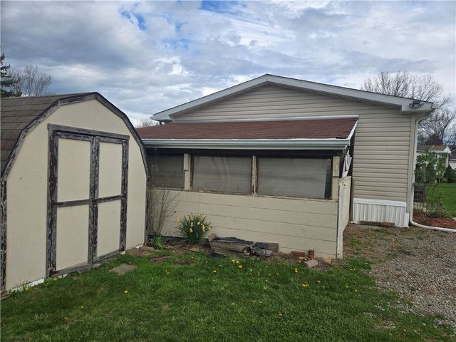 703 Dauphin Dr, Cranberry Twp, PA 16066