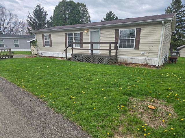 703 Dauphin Dr, Cranberry Twp, PA 16066