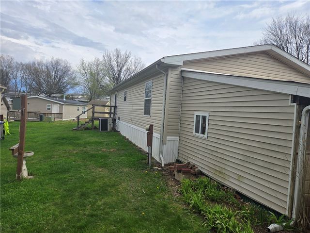 703 Dauphin Dr, Cranberry Twp, PA 16066