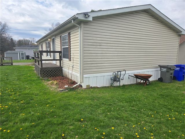 703 Dauphin Dr, Cranberry Twp, PA 16066