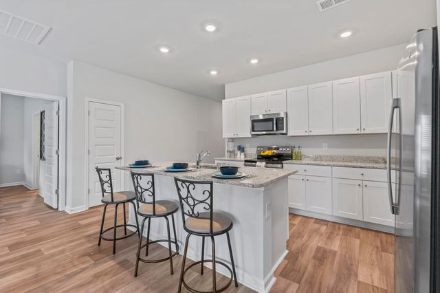 168 Warner Crossing Way, Loris, SC 29569