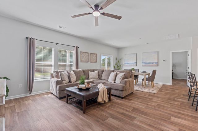 168 Warner Crossing Way, Loris, SC 29569