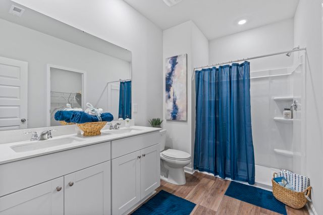 168 Warner Crossing Way, Loris, SC 29569