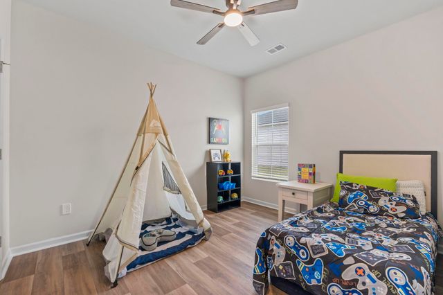 168 Warner Crossing Way, Loris, SC 29569