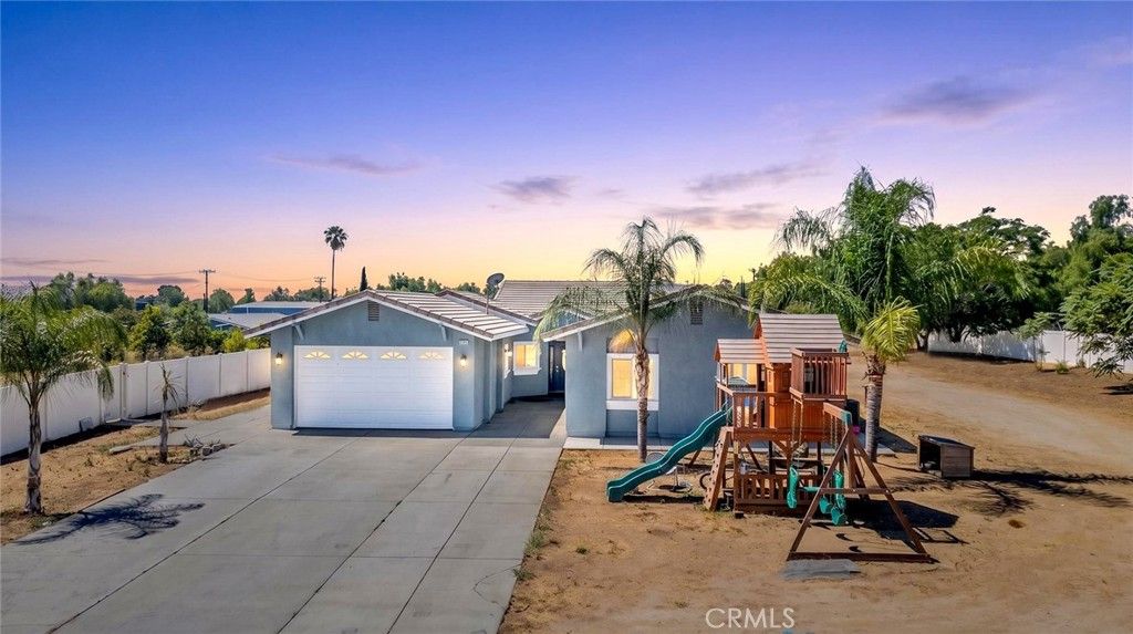 Image 2 of property listing at 22735 MARKHAM Street, Perris, CA 92570