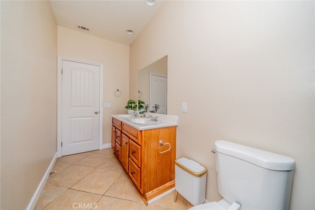 Image 29 of property listing at 22735 MARKHAM Street, Perris, CA 92570