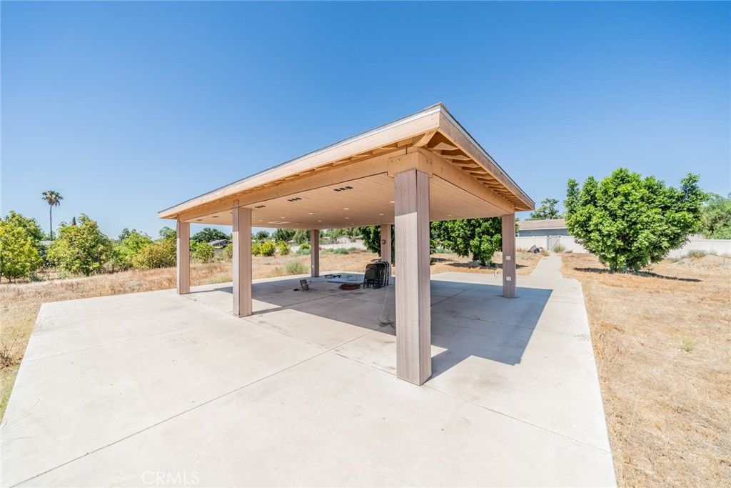 Image 42 of property listing at 22735 MARKHAM Street, Perris, CA 92570