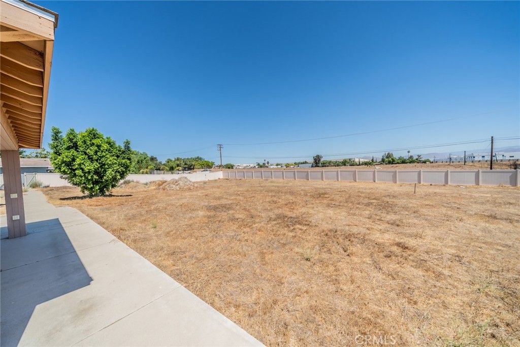 Image 43 of property listing at 22735 MARKHAM Street, Perris, CA 92570