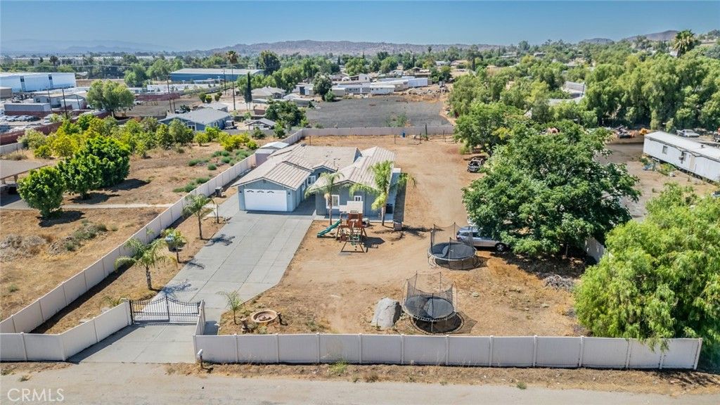 Image 44 of property listing at 22735 MARKHAM Street, Perris, CA 92570