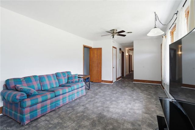 1538 Wilkins DR, Suffolk, VA 23434