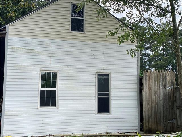 1538 Wilkins DR, Suffolk, VA 23434