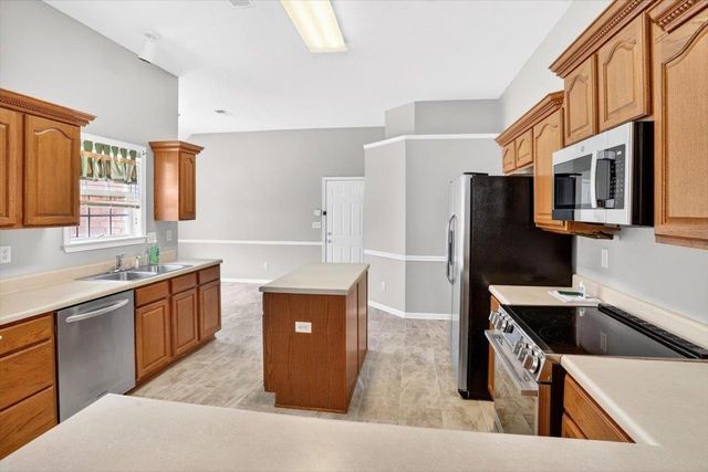 5134 SUMMER MIST CV S, Arlington, TN 38002