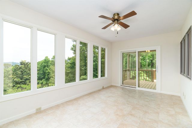 94 Mesero Way, Hot Springs Village, AR 71909