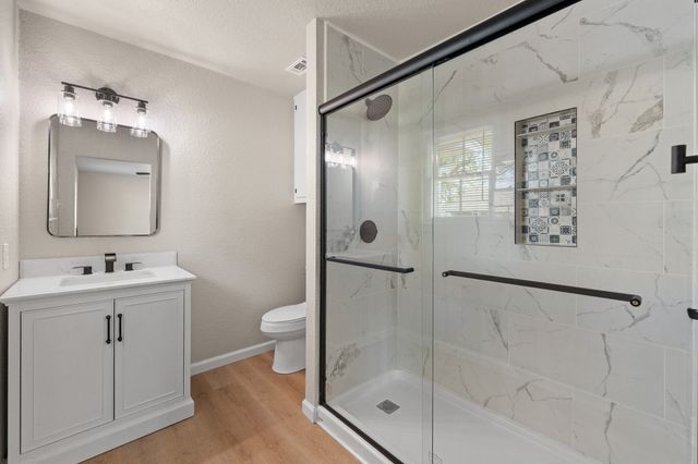 401 Edgewood Lane, Cleburne, TX 76031