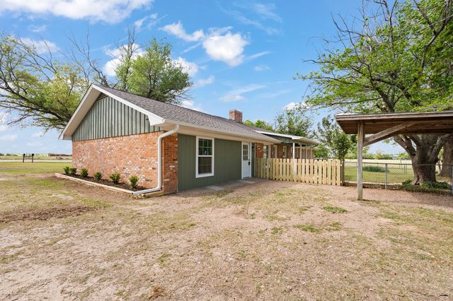 401 Edgewood Lane, Cleburne, TX 76031