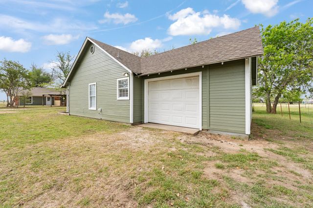 401 Edgewood Lane, Cleburne, TX 76031