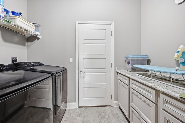 3676 Bay Springs Park, Lexington, KY 40509