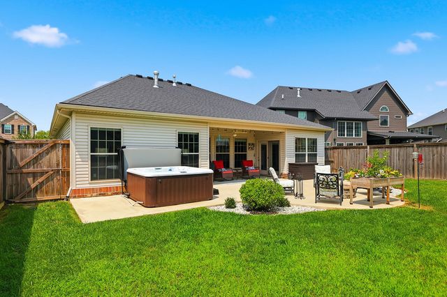 3676 Bay Springs Park, Lexington, KY 40509