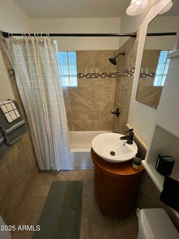 1934 E Mitchell Drive, Phoenix, AZ 85016