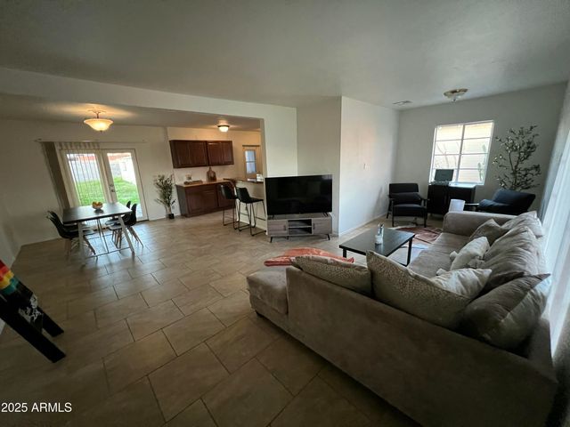 1934 E Mitchell Drive, Phoenix, AZ 85016