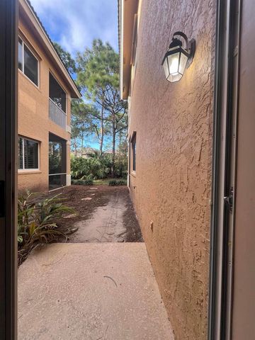 8004 Carnoustie Place B, Port St. Lucie, FL 34986