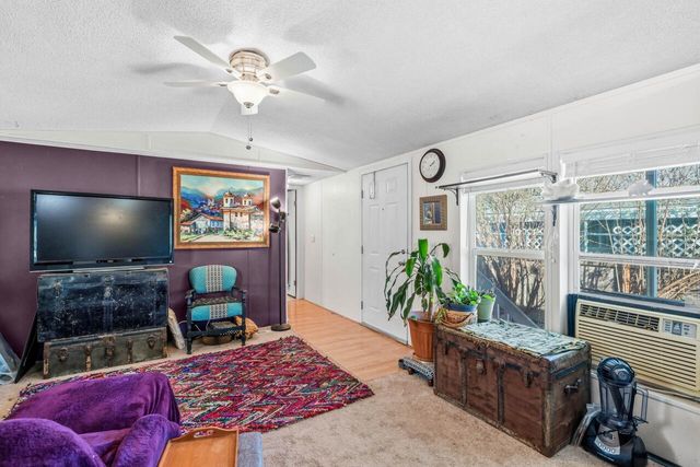 4729 S Pacific Highway UNIT 4, Phoenix, OR 97535