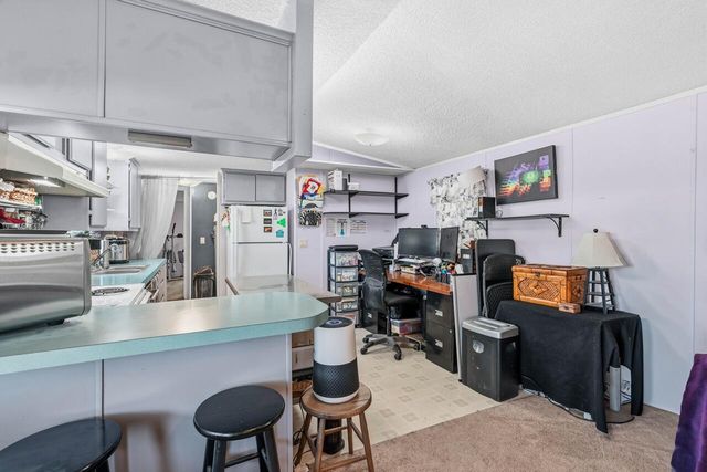 4729 S Pacific Highway UNIT 4, Phoenix, OR 97535