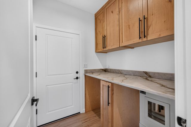 121 9th Avenue NW, Rio Rancho, NM 87124