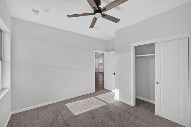 121 9th Avenue NW, Rio Rancho, NM 87124