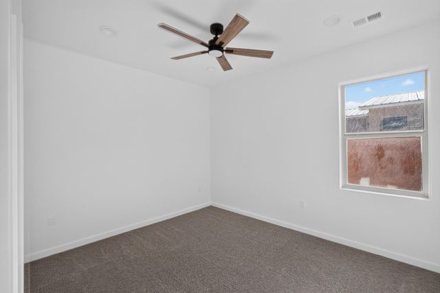 121 9th Avenue NW, Rio Rancho, NM 87124