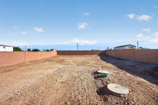 121 9th Avenue NW, Rio Rancho, NM 87124