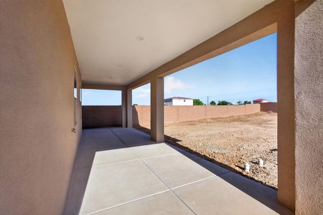 121 9th Avenue NW, Rio Rancho, NM 87124