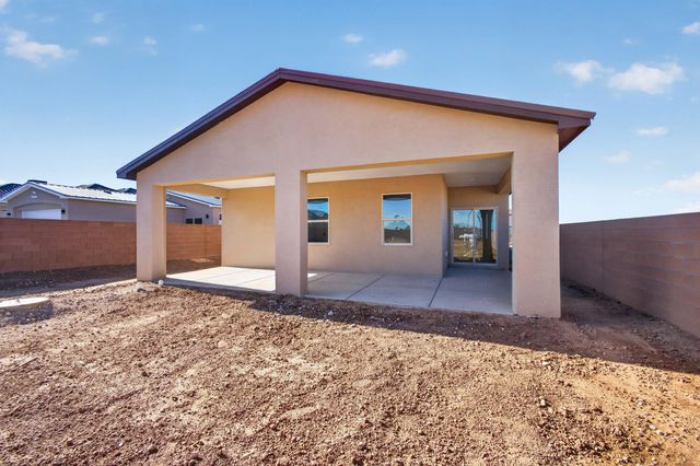 121 9th Avenue NW, Rio Rancho, NM 87124