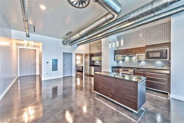 200 Hoover Avenue 1708, Las Vegas, NV 89101