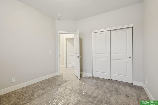 18721 Mason Street, Elkhorn, NE 68022