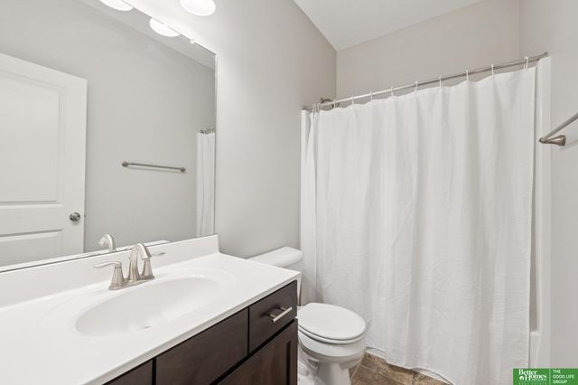 18721 Mason Street, Elkhorn, NE 68022