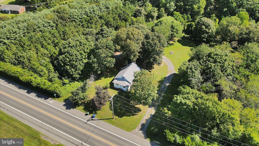 3292 TUCKAHOE RD, Franklinville, NJ 08322