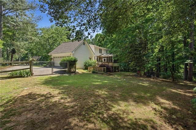 360 Huntington Court SE, Conyers, GA 30094
