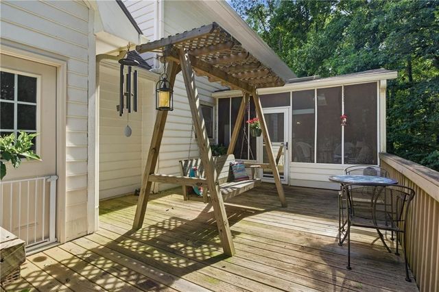 360 Huntington Court SE, Conyers, GA 30094