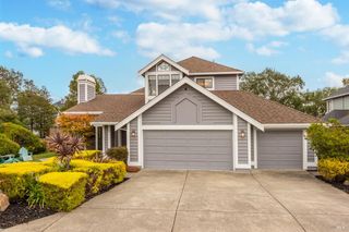 3 Windmill Pl, Novato, CA 94945