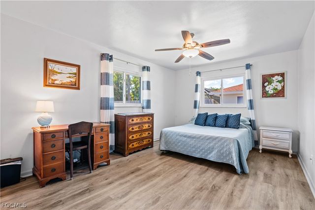 530 SE 34th TER, Cape Coral, FL 33904