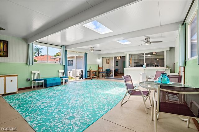 530 SE 34th TER, Cape Coral, FL 33904