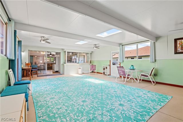 530 SE 34th TER, Cape Coral, FL 33904