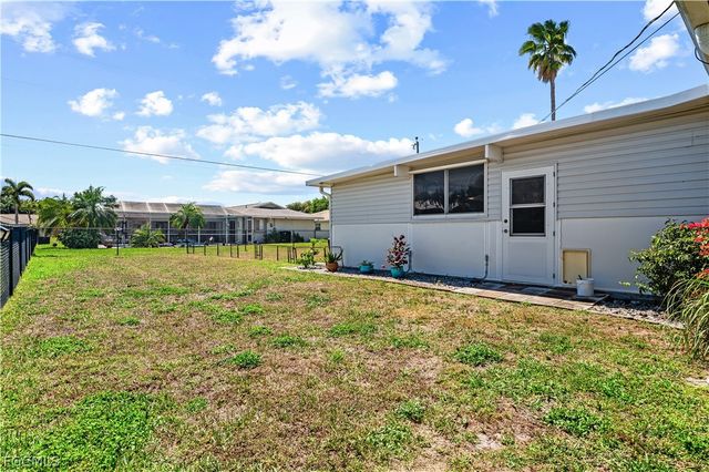 530 SE 34th TER, Cape Coral, FL 33904