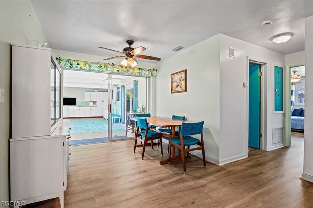 530 SE 34th TER, Cape Coral, FL 33904