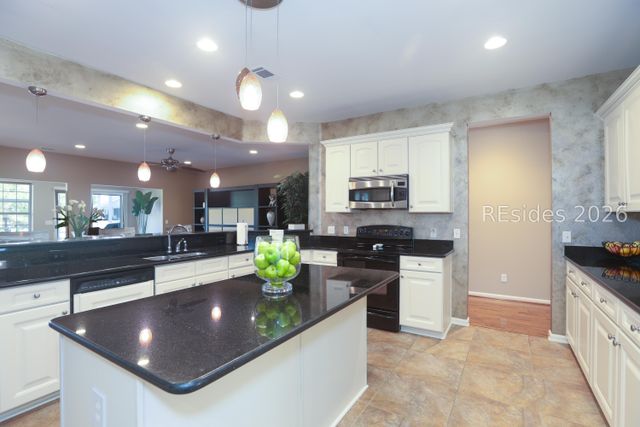 18 Murray Hill Dr, Bluffton, SC 29909