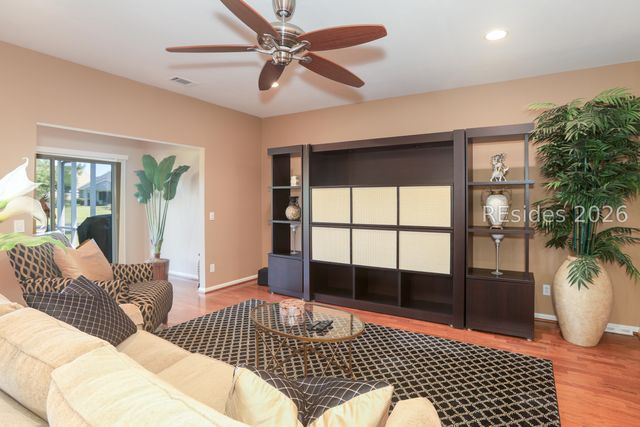 18 Murray Hill Dr, Bluffton, SC 29909